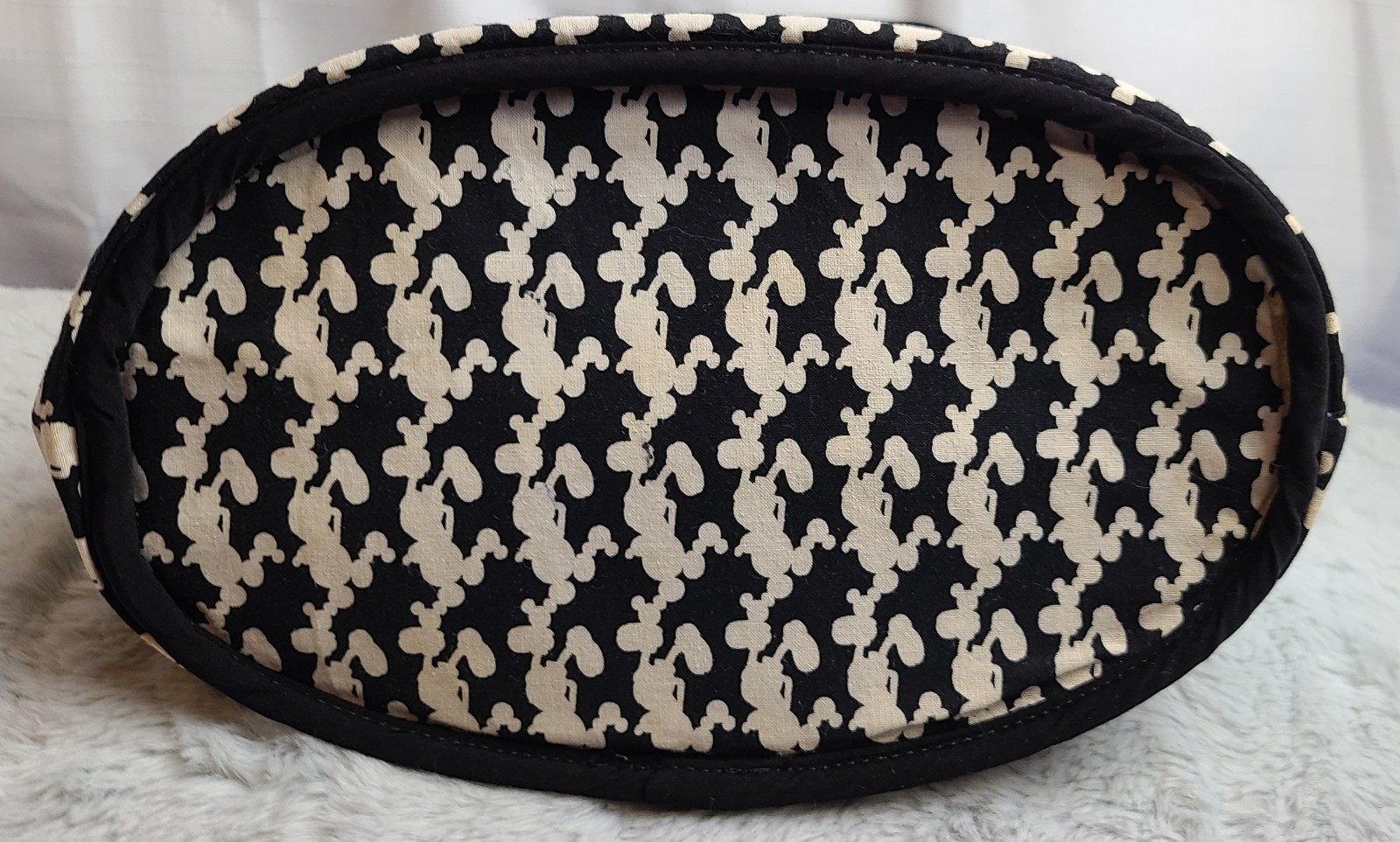 Vera Bradley Disneys Mickey Mouse Black Quilted Bucket Bag/Tote, Retired