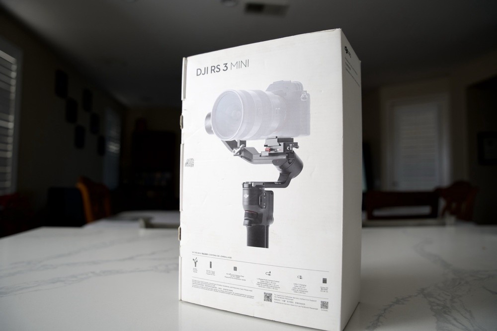 DJI RS 3 Mini 3-Axis Gimbal Stabilizer