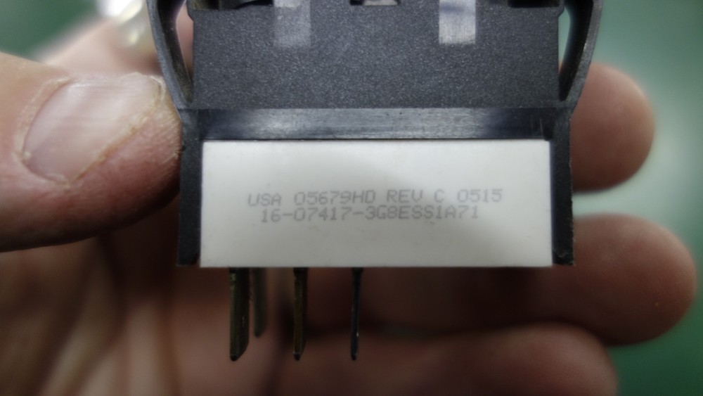 PETERBILT SWITCH, DASH, 16-07417-3G8ESS1A71 BLANK SWITCH