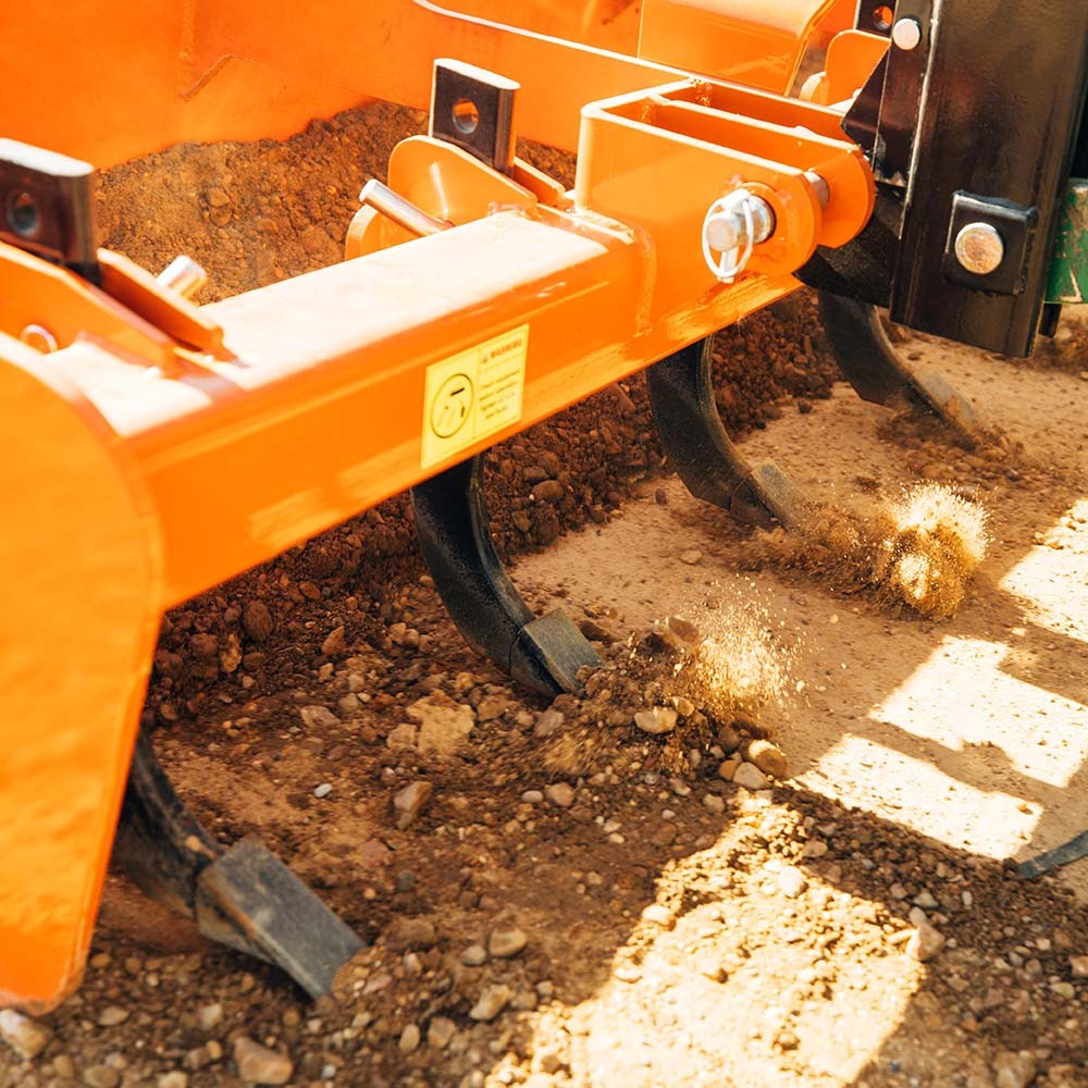 Titan Attachments 4 FT Pro Series 3 Point Rear Box Blade, Cat 1 Hook Up, QH1