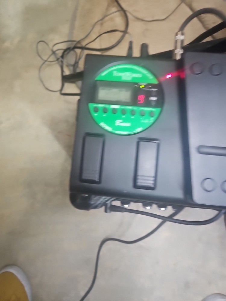 KORG ToneWorks AX1B Bass Multi Effect Processor Pedal + POWER SUPPLY