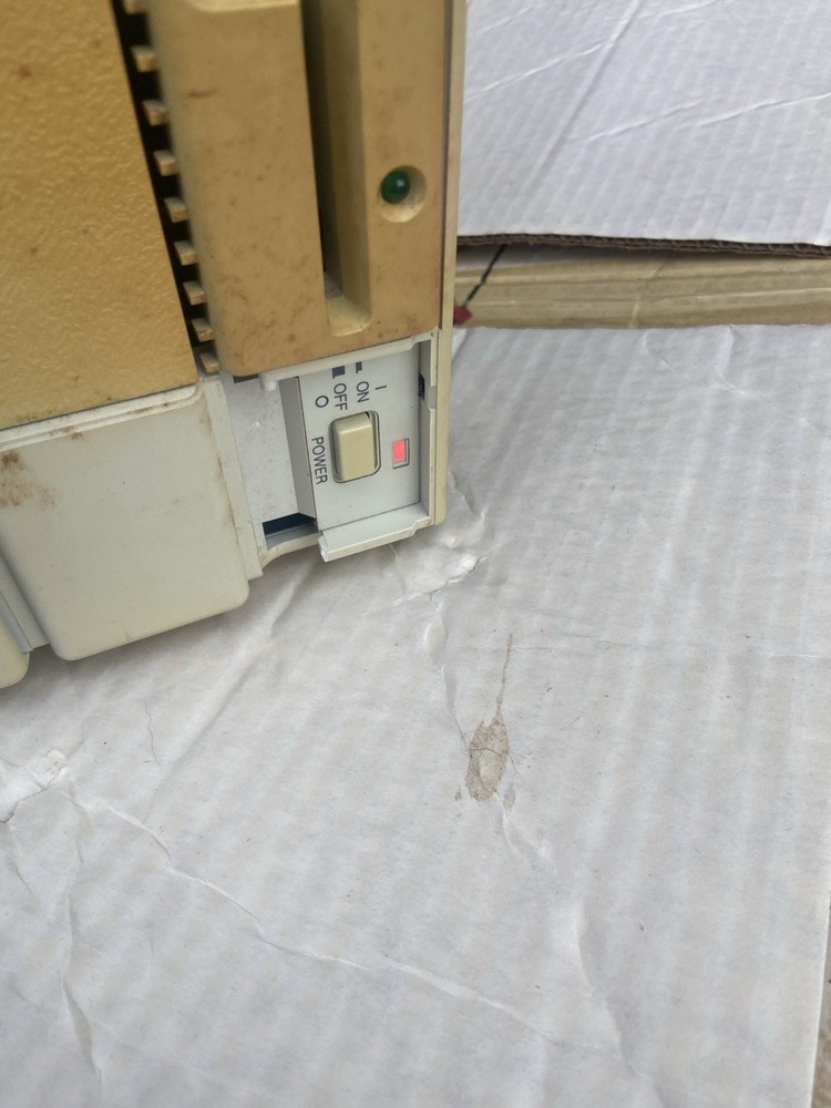 Epson Equity I + Q301A Desktop Computer 640KB Ram - Untested