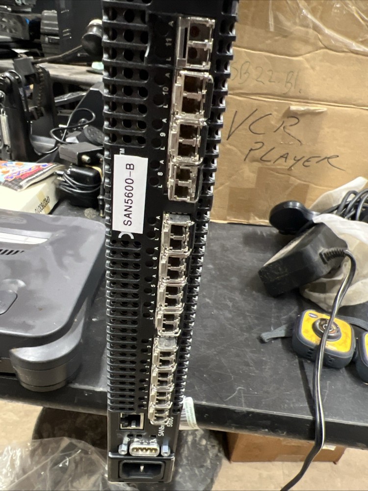 Qlogic SANbox 5600 Switch