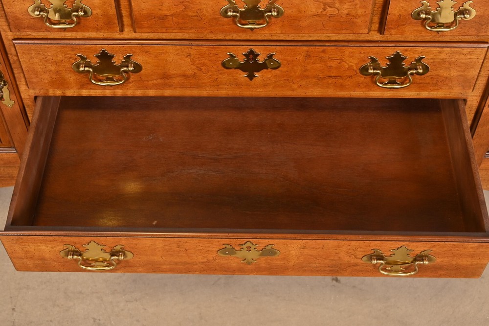 Henredon Queen Anne Solid Cherry Wood Sideboard Credenza