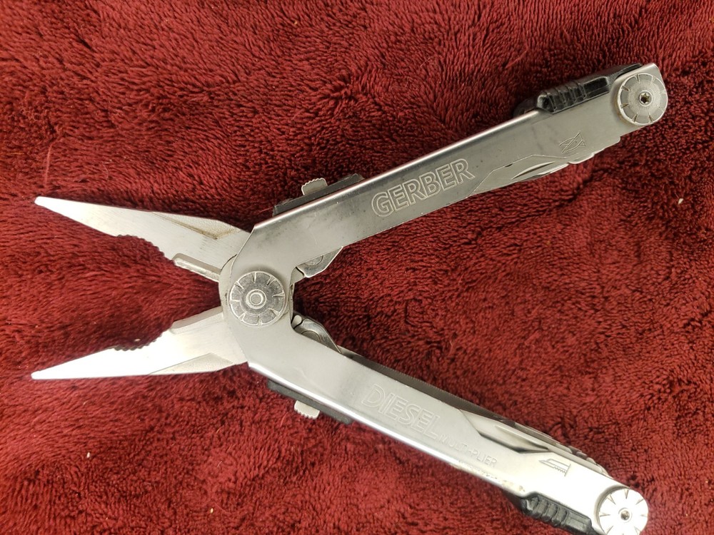 🔪🔪 Gerber Diesel Multi-Tool knife pliers s
