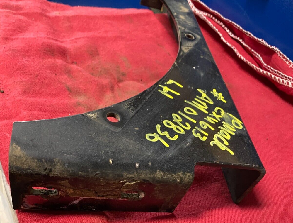 MACK 613 FAIRING SIDE SKIRT, SUPPORT, HANGER, BRACKET