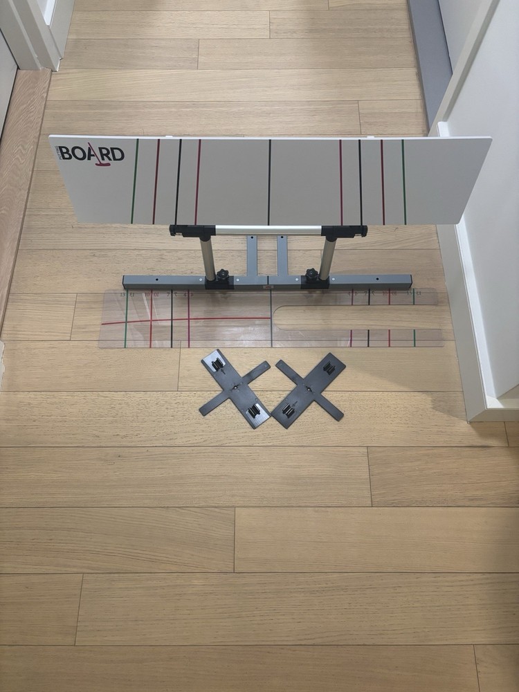 Putting Board Training Aid (Speed Board + Alignment System)