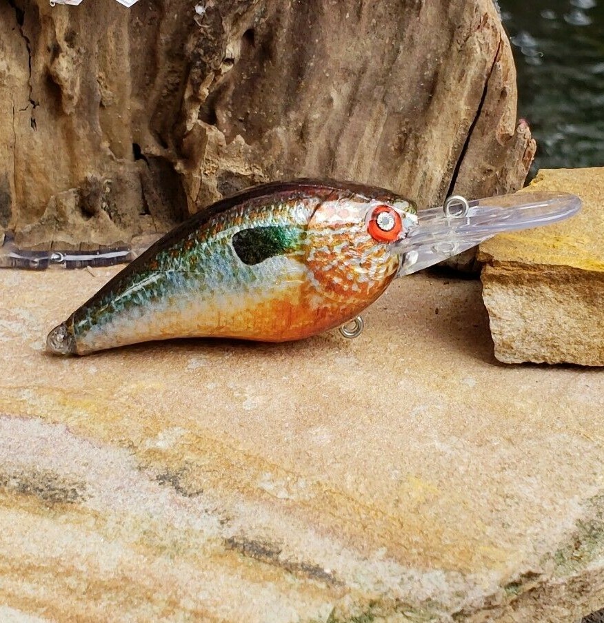 CUSTOM WRAPPED AND PAINTED 1.5 DEEP DIVER CRANKBAITS