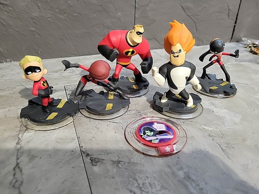 Lot of 6 Skylanders Infinity