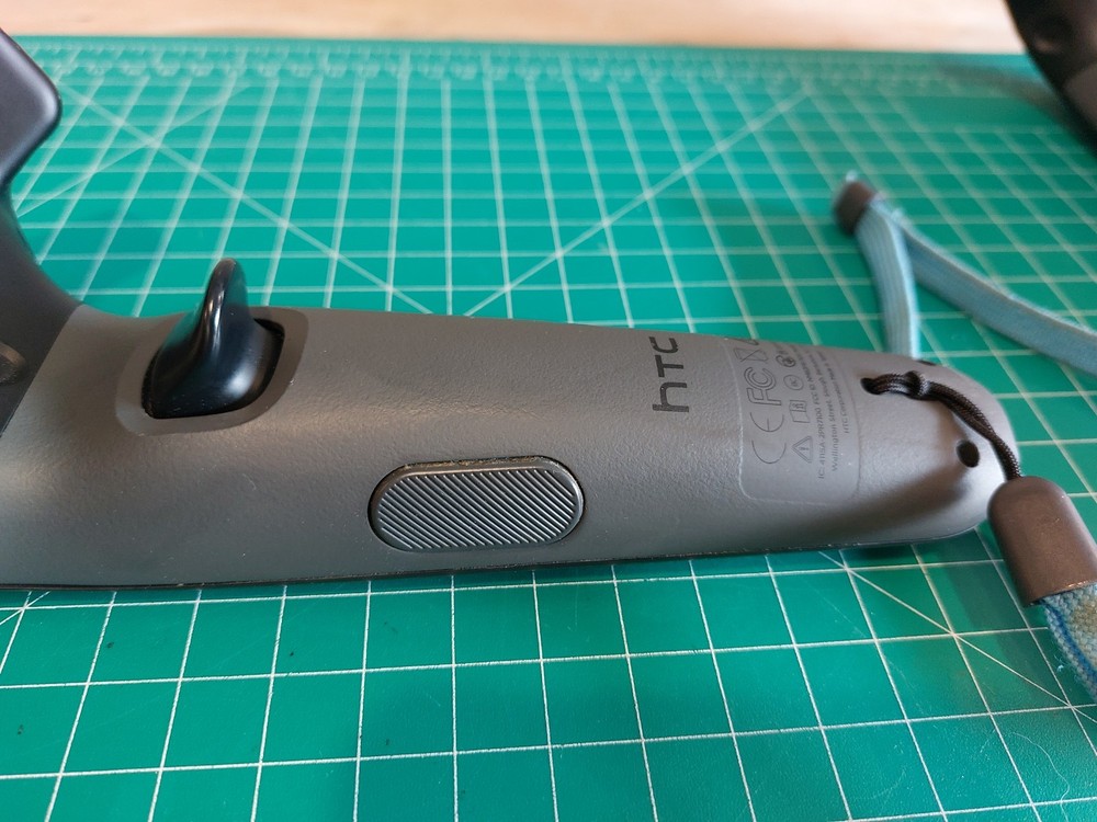 HTC Vive Virtual Reality VR Wand Controllers Pair Set (Black) 1.0 2PR7100