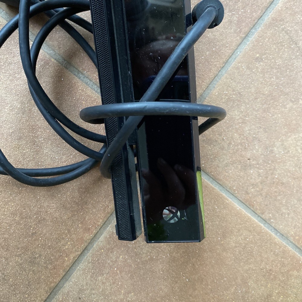 Microsoft 1520 Kinect Sensor - Black Xbox Motion Video Game