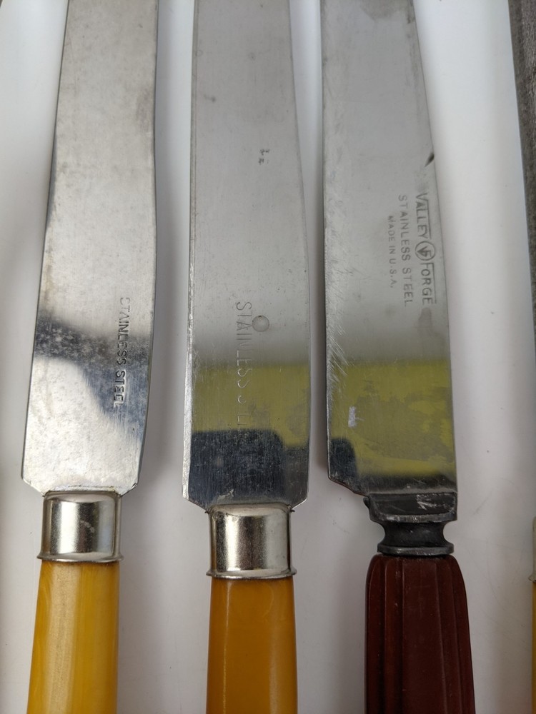 Vintage BAKELITE Handle Carving Set Fork, Knives, Sharpener Valley Forge 5pcs