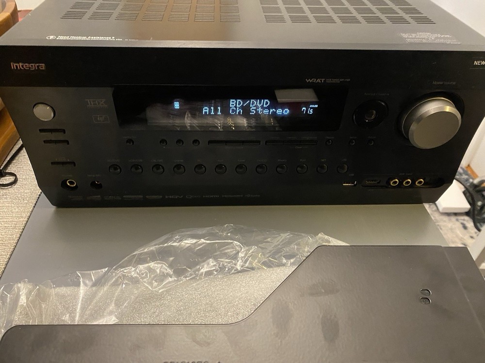Integra DTR-50.3 Receiver - Powers Up - (see description) no remote