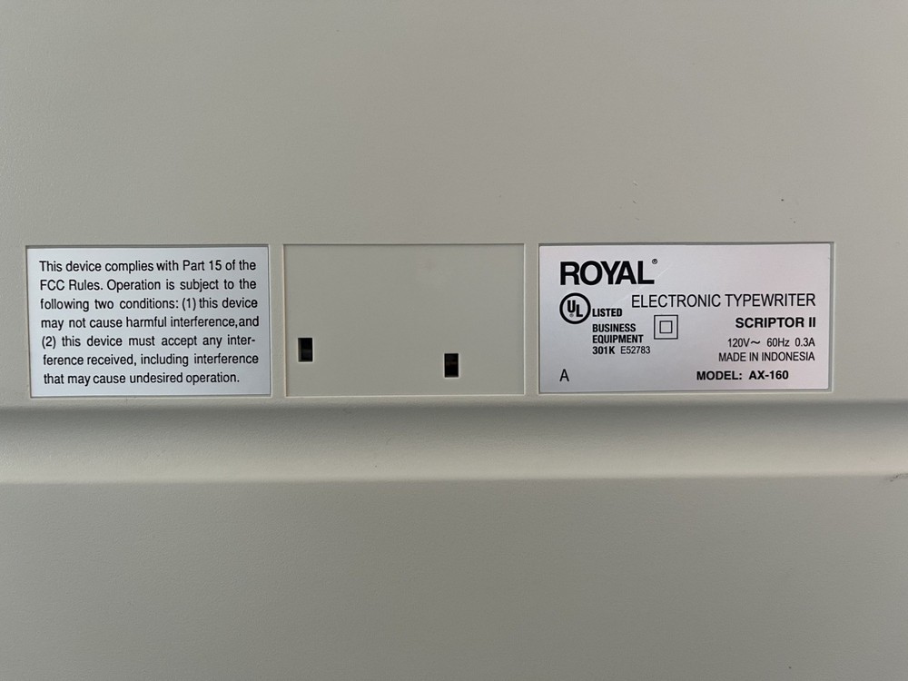 ROYAL Scriptor II Electronic Typewriter AX-160 Tested Working