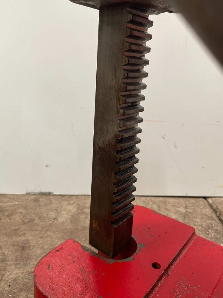 FAMCO 2 TON ARBOR PRESS