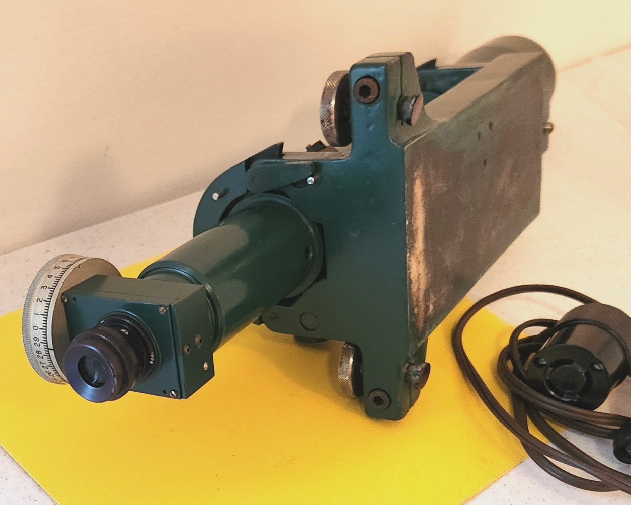 K&E Keuffel & Esser 71-4210 Autocollimator including lighting & manual. Tested