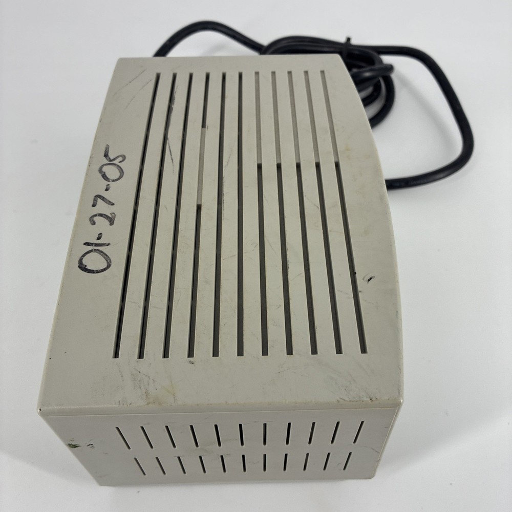 APC Line -R LE600 Automatic Voltage Regulator 4 Outlets Tested Works