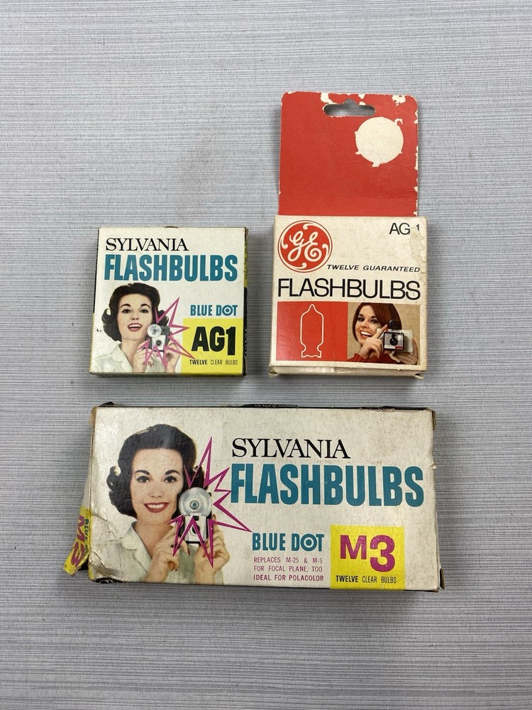 Vintage Sylvania Blue Dot Flashbulbs M3 & AG1