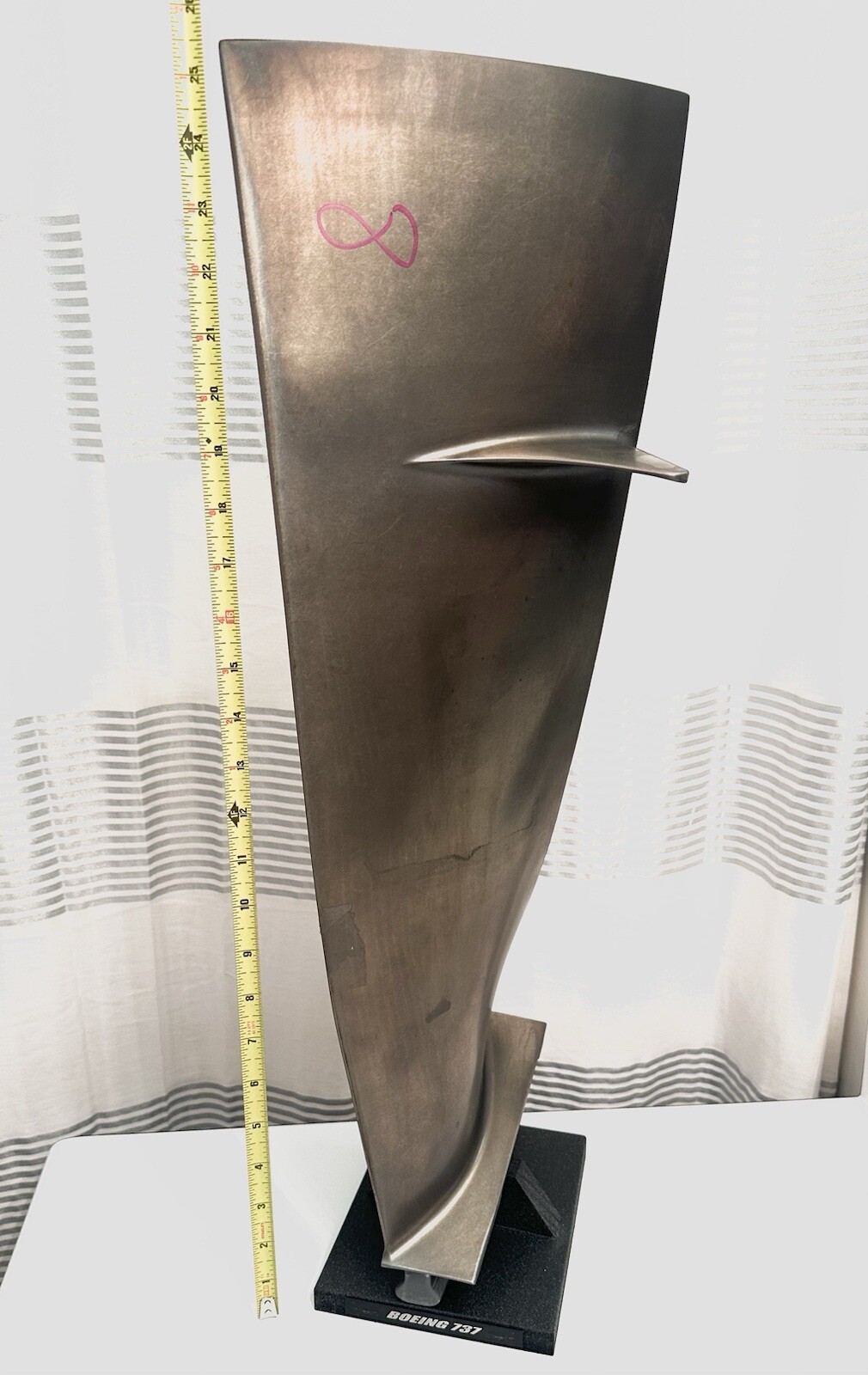 Boeing 737 CFM56 Titanium Jet Engine Fan Blade.  Aviation Desk Model Pilot Gift