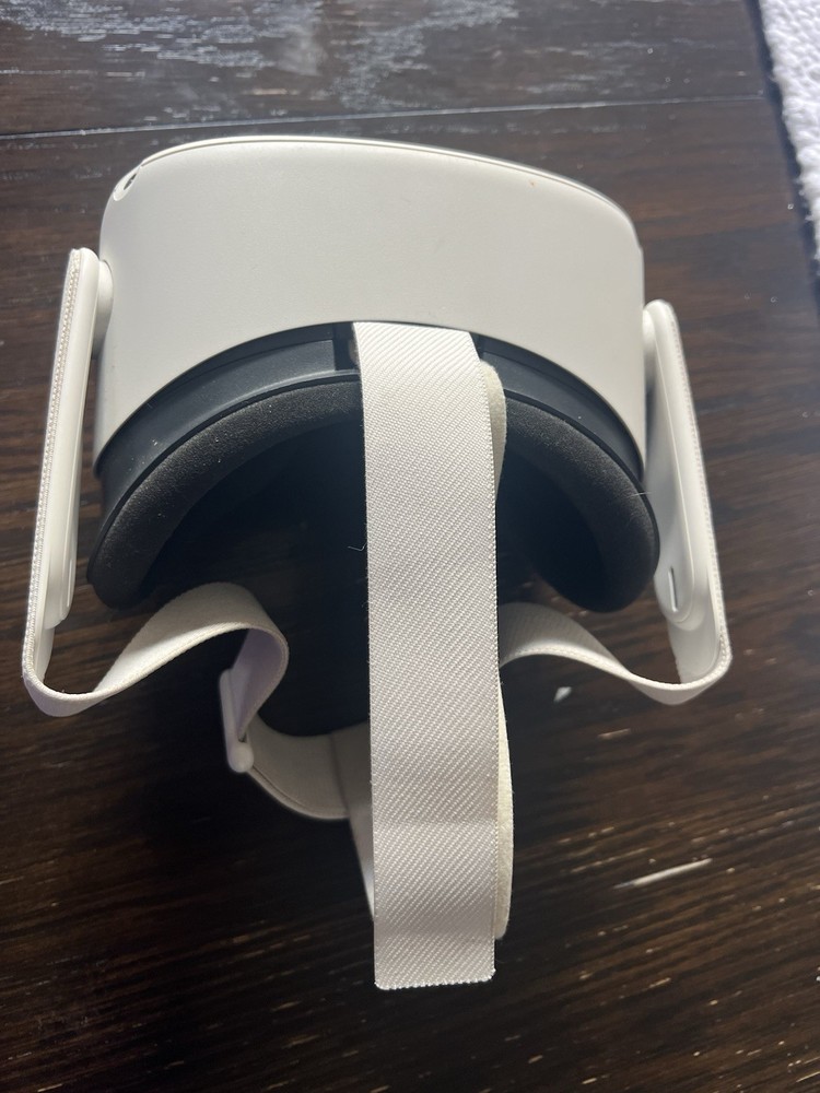 Oculus Quest 2 Virtual Reality Headset 128GB (headset Only)