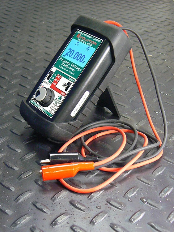 PIE 235 pH and Voltage Calibrator