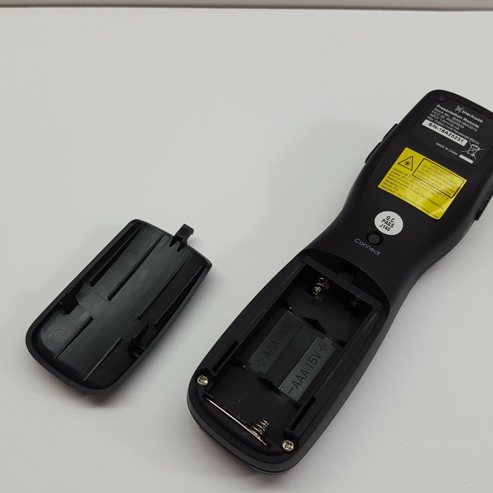 BlackWeb Remote 2.4GHz Wireless Presenter 82 ft. Range BWA18HO013 (D1900)