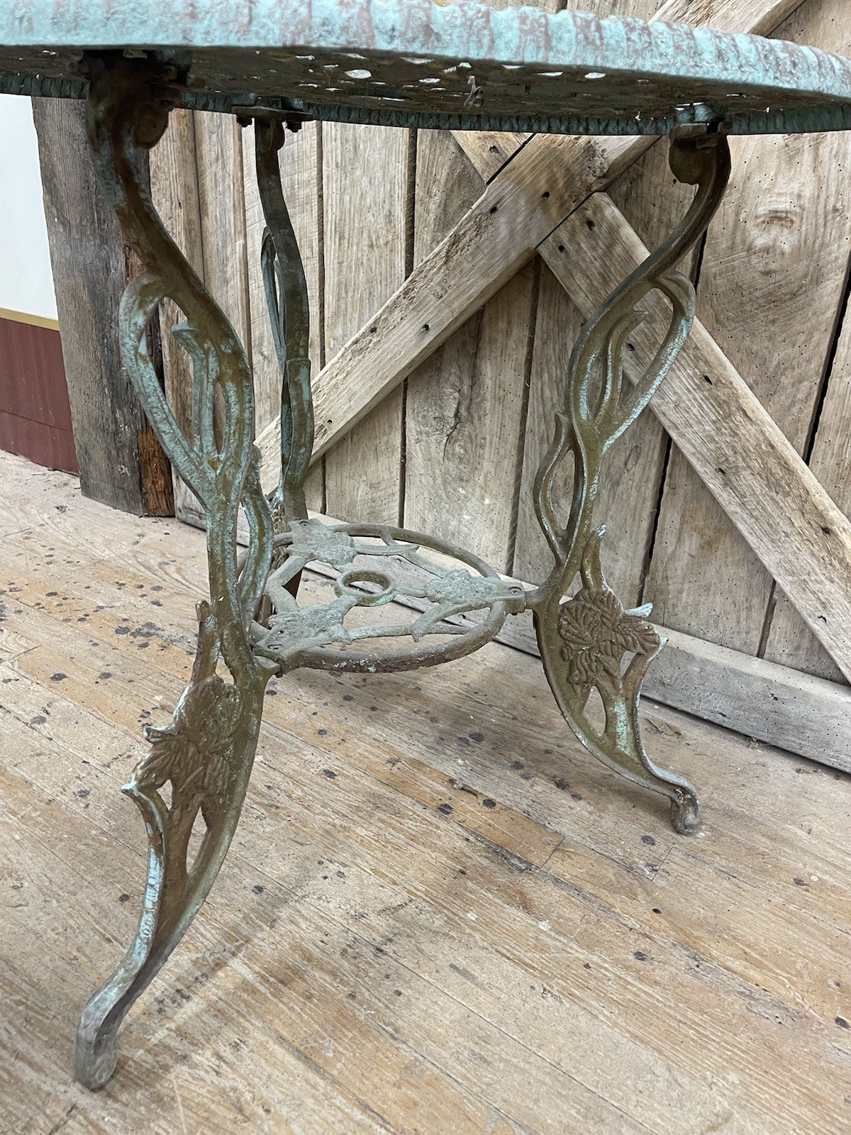 Vtg Victorian Cast Iron 28 1/2" Tea Table 27" Tall Garden outdoor