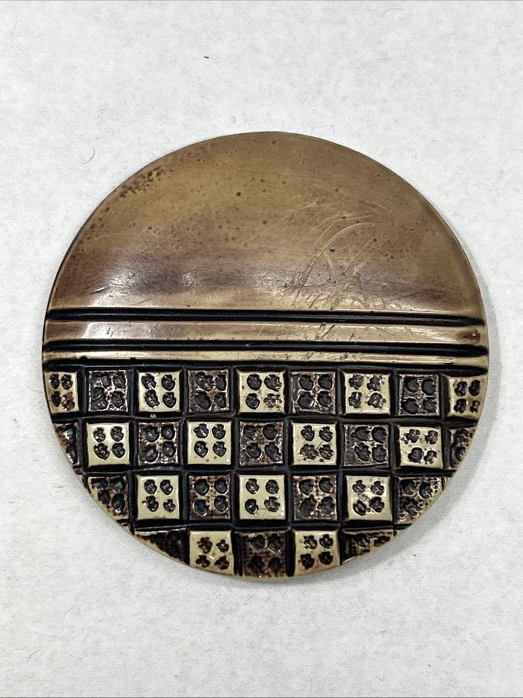 Vintage Celluloid Button Dice And Lines Design