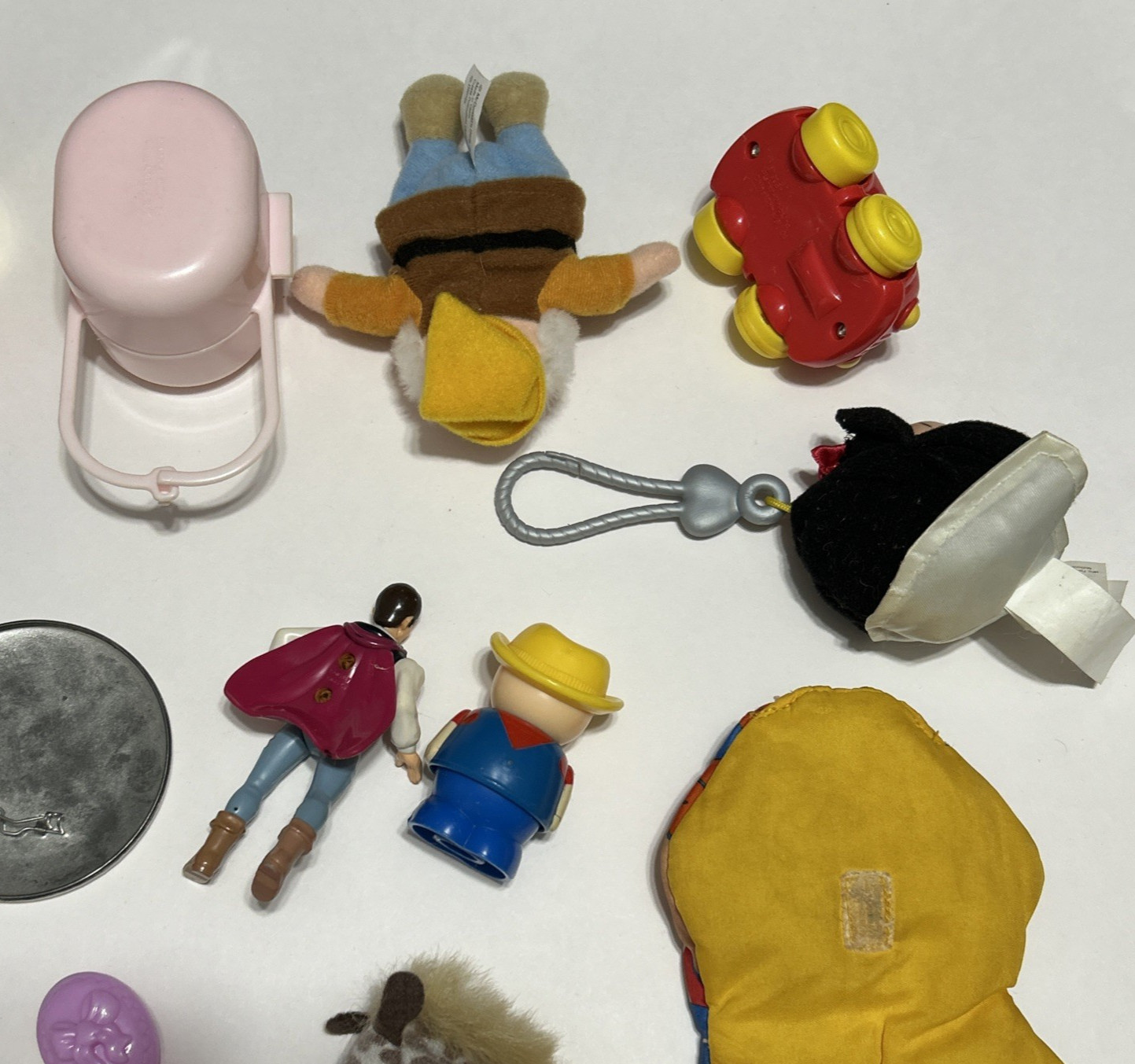 25pc VTG 90s Toy Junk Drawer Lot Elmo Ernie Farmer Hamster Raisin Happy Meal Toy