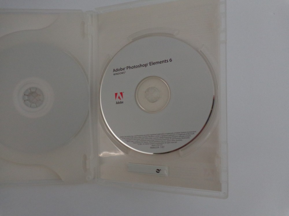 ADOBE Photoshop Elements 6 & Adobe Premiere Elements 4 (2 DISC with SERIAL #)