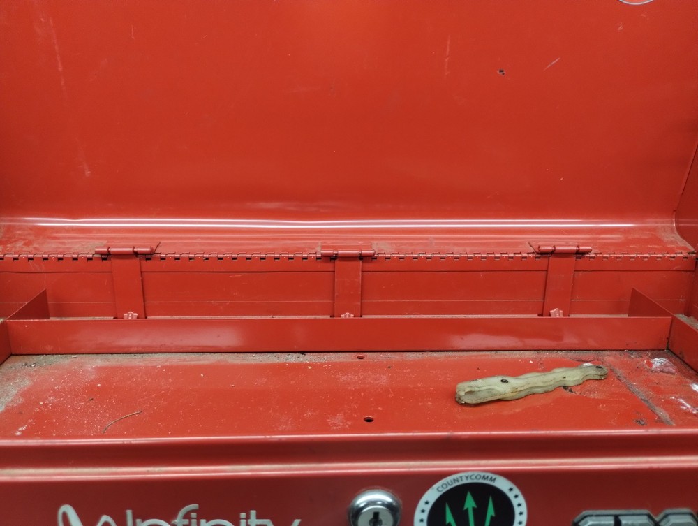 6 or 8 Drawer TOOL BOX DRAWER LOCKING TRACK SET. #U22