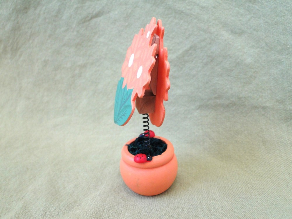 Orange Flower Note Holder