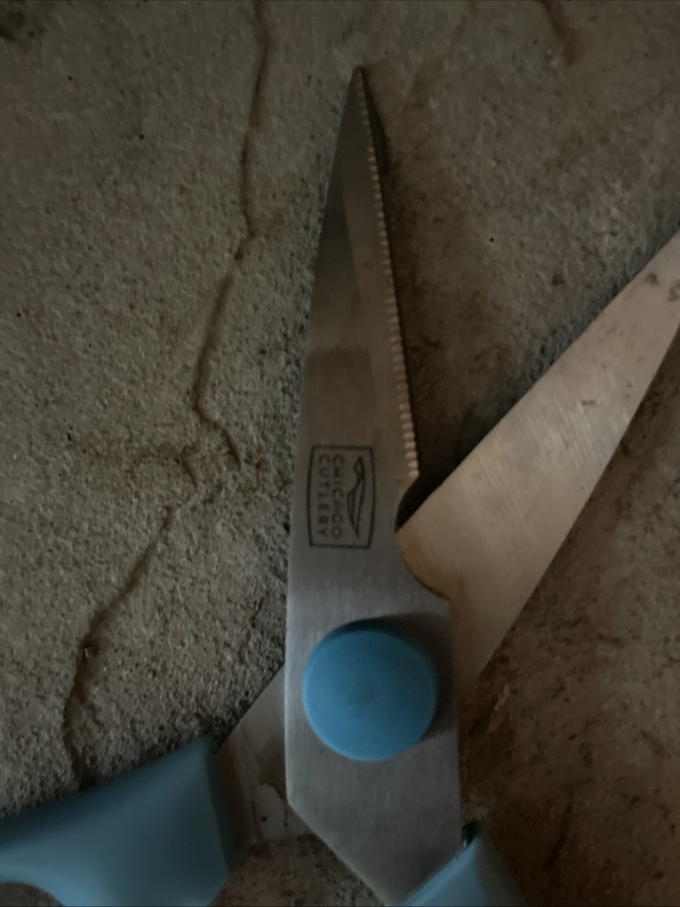 Chicago Cutlery Kitchen Shears Blue Handle