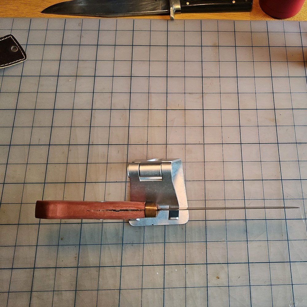 Unusual Utility Knife
