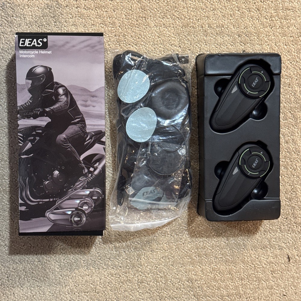 Q8 Motorcycle Bluetooth 5.1 Group Intercom Mesh 6 Rider 1000m Headset 2PC
