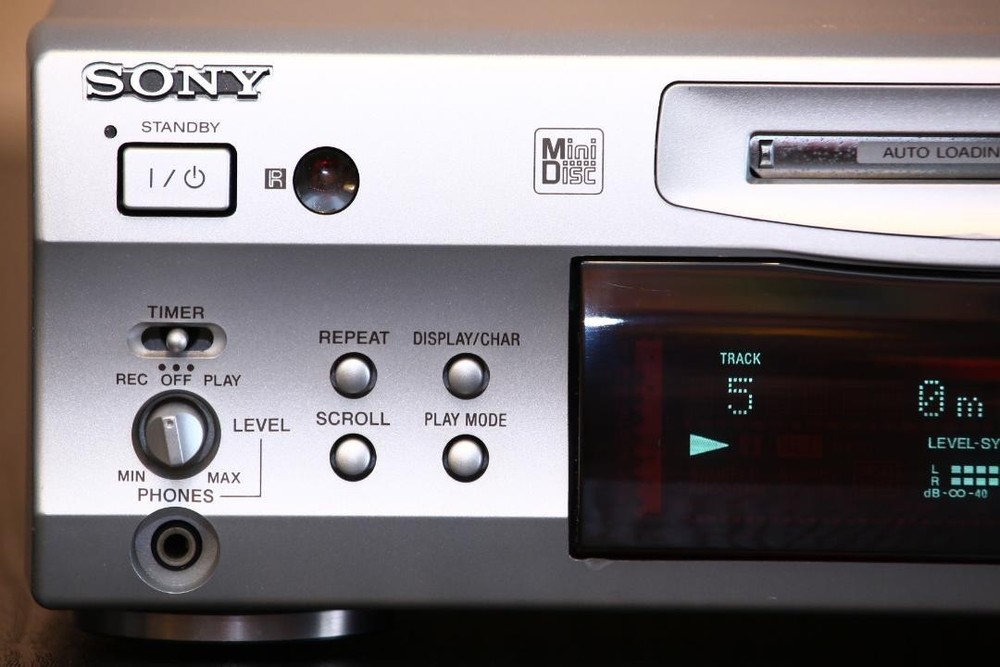 Used SONY MDS-S39 MiniDisc Deck Recorder Player　silver
