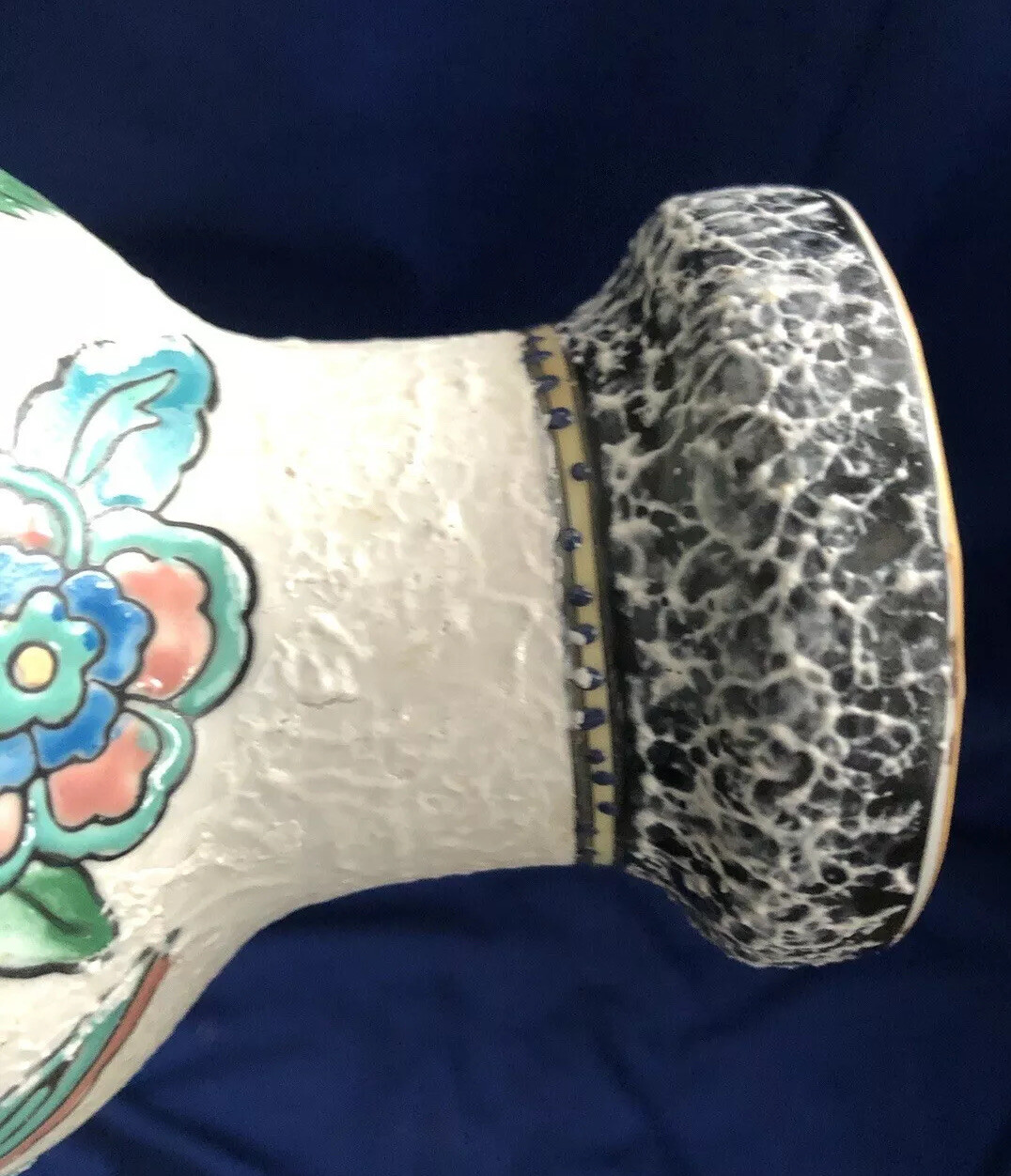 Chinese Porcelain Vase Beautiful Elegant Floral Pattern In Vibrant Colors VTG