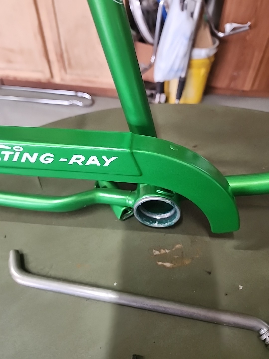 1966 SCHWINN STINGRAY LIME GREEN FRAME FORK + CHAINGUARD NICE SHAPE REPAINT L$$K