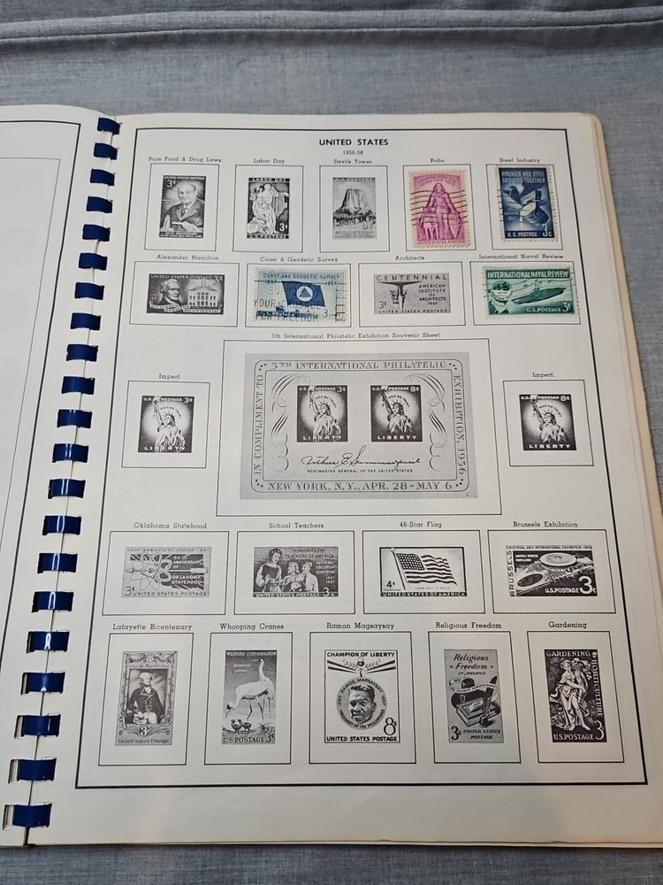 The Harris Freedom Album United States Stamp Book 1967 Read 200 Stamps Included