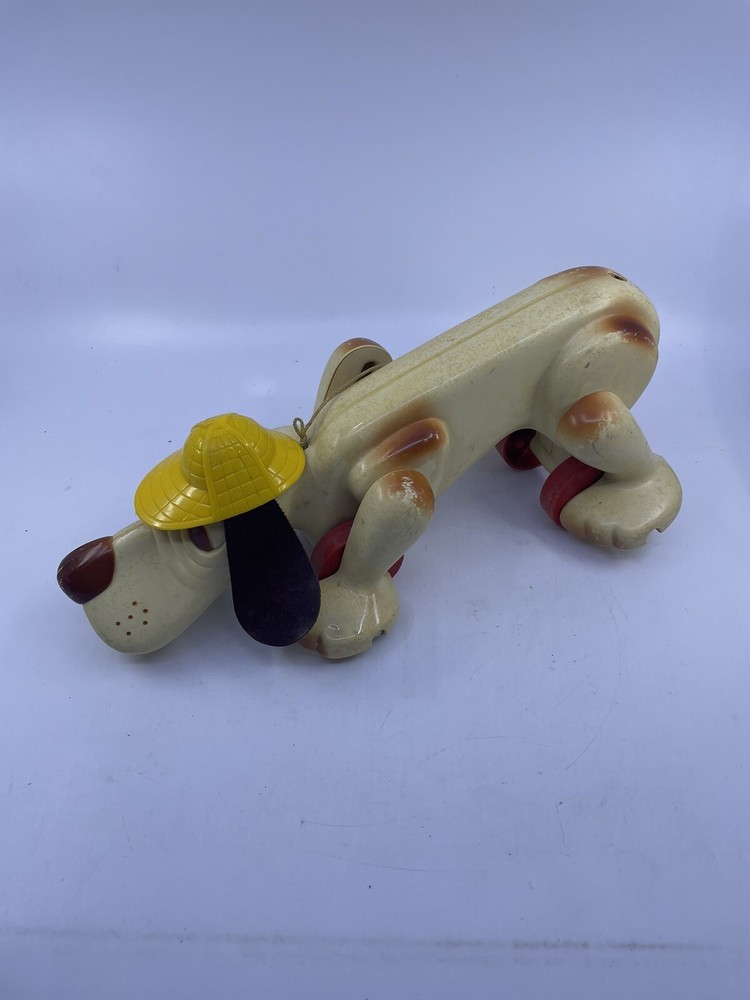 Vintage Hasbro 574 Romper Room Digger The Hound Dog Detective Pull String Toy