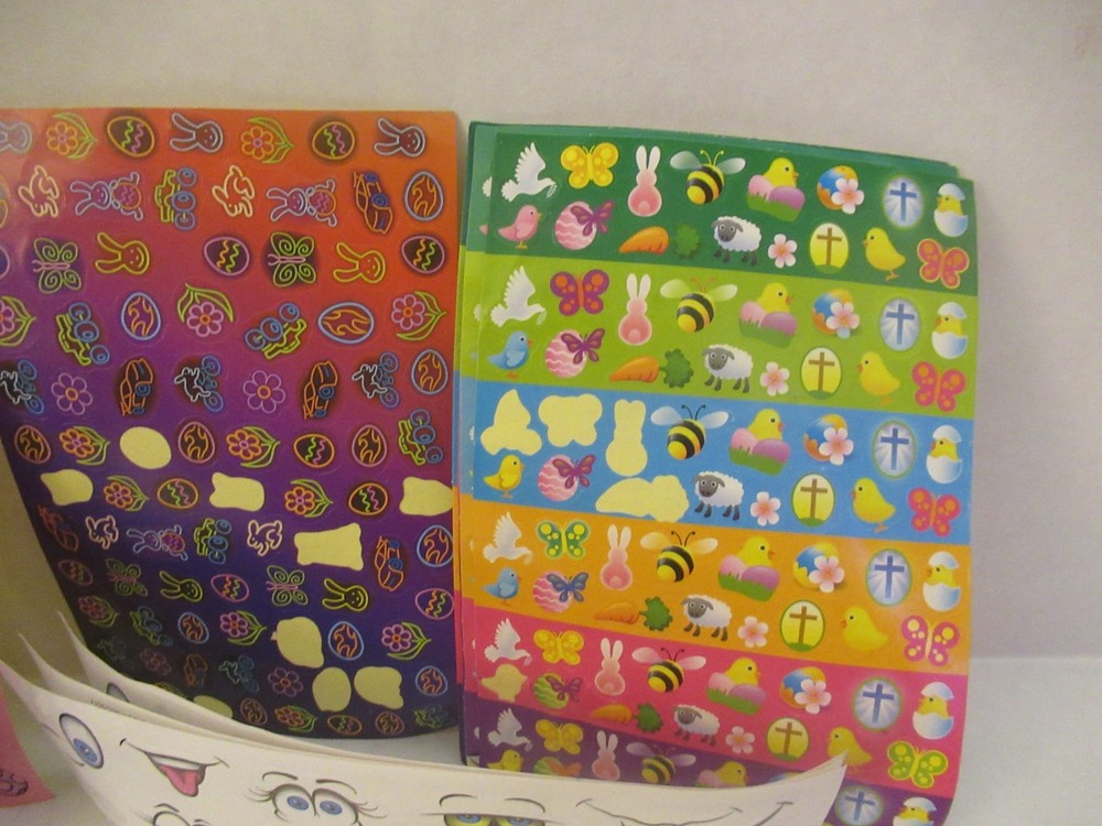 Easter Egg Decorating Kit (Cups, Magic Crayons, Dye Tablets, Egg Dippers & More)