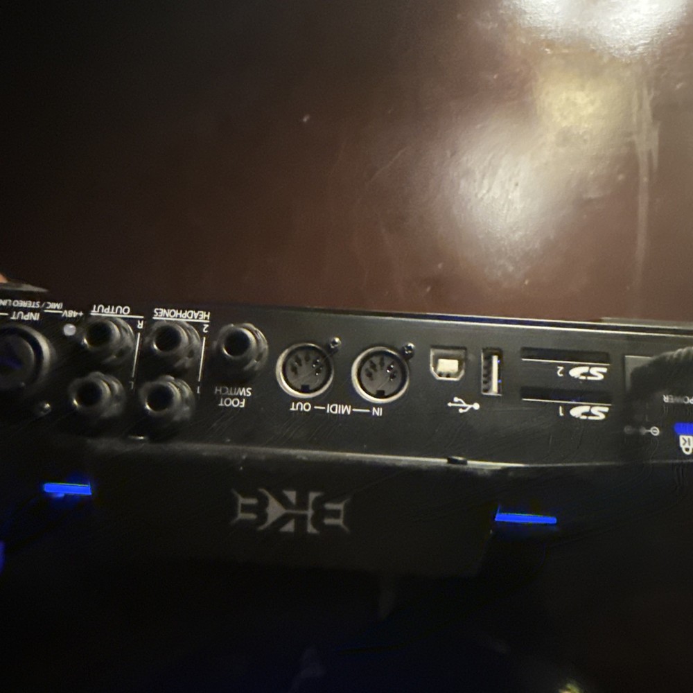 BKE Beat Thang Portable Sampling Drum Machine Workstation