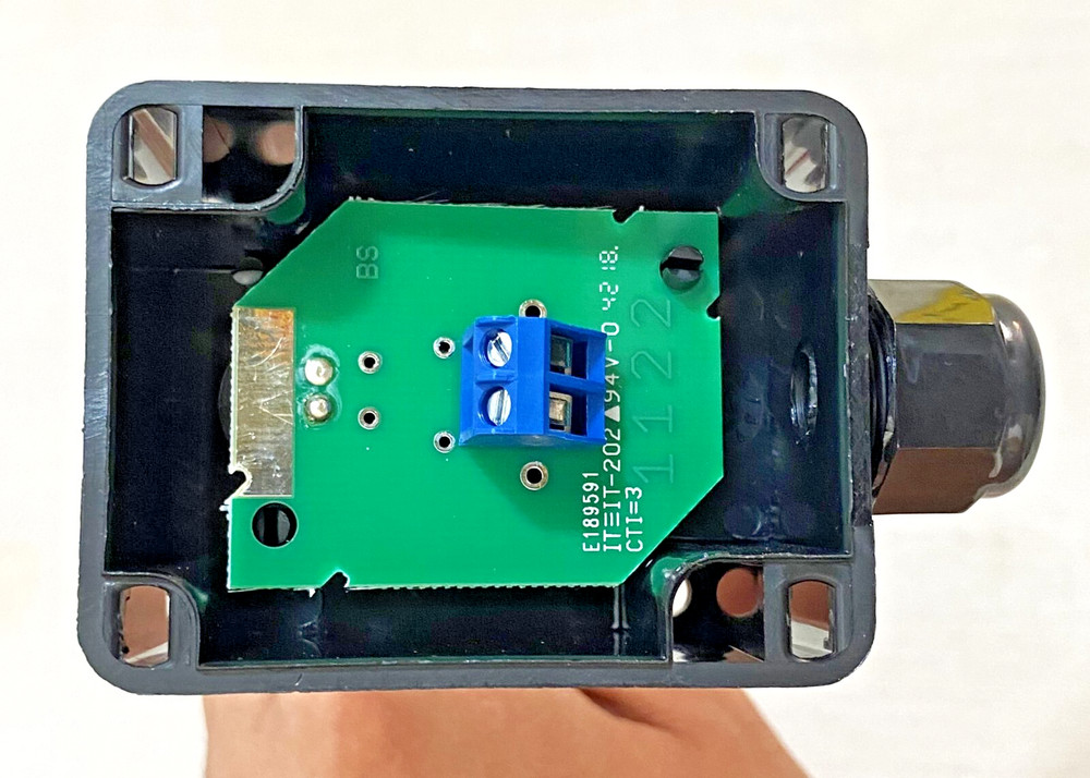 SAUTER - EGT347F102 Duct Temperature Sensor.