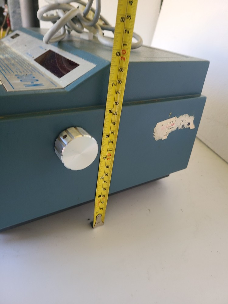 Gilford Micro-Sample Spectrophotometer 300-N, Powers Up, Untested