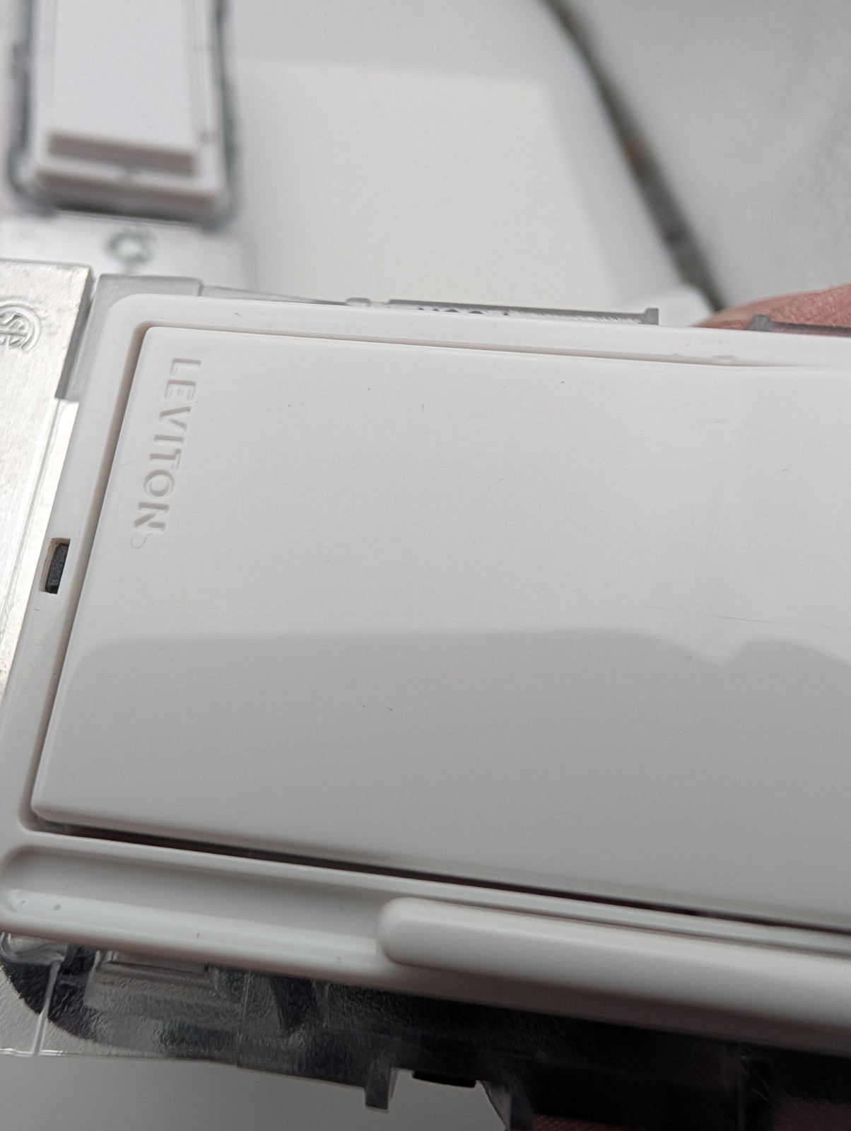 4x LEVITON DSL06-1TW Decora Rocker Dimmer Slide Bar White Light Scuff/Scratch