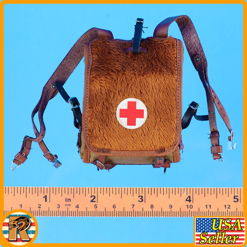 Groger German Medic - Backpack (Red Cross) - 1/6 Scale DID Action Figures