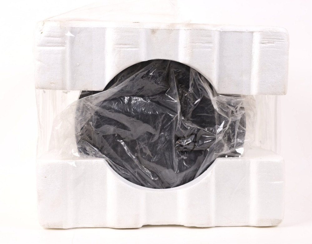 1x Crestron Saros ICE6T-B-T Express 6" 2-Way In-Ceiling Speaker (Black) p736