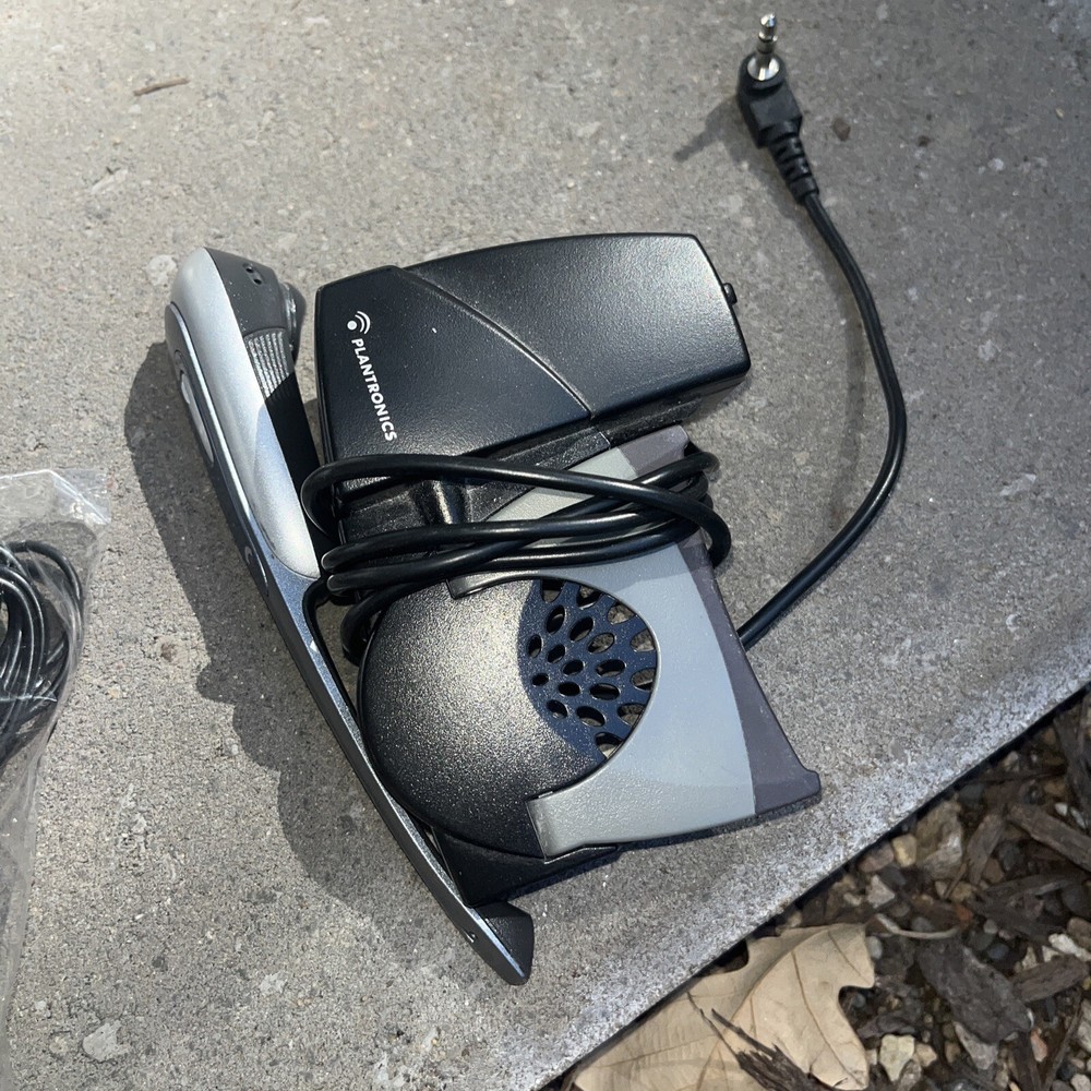PLANTRONICS CS50 Wireless Office Headset System w/AC Adapter Telephone Work Blu