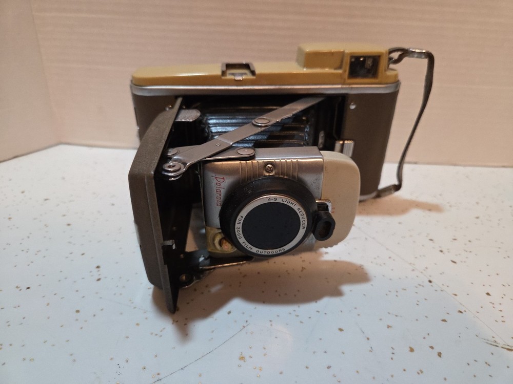 Polaroid Land Camera Model 80B - Untested AS IS CONDITION