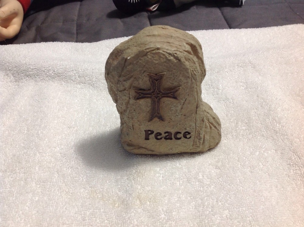 FAUX CROSS PEACE STONE